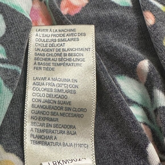 Rafaella Womens Dark Floral Keyhole Back Asymmetric Hem Top 1X Dark Fairy Whimsy - Picture 6 of 8